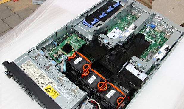 61725dd57e551.jpg 4核8g服務(wù)器.jpg