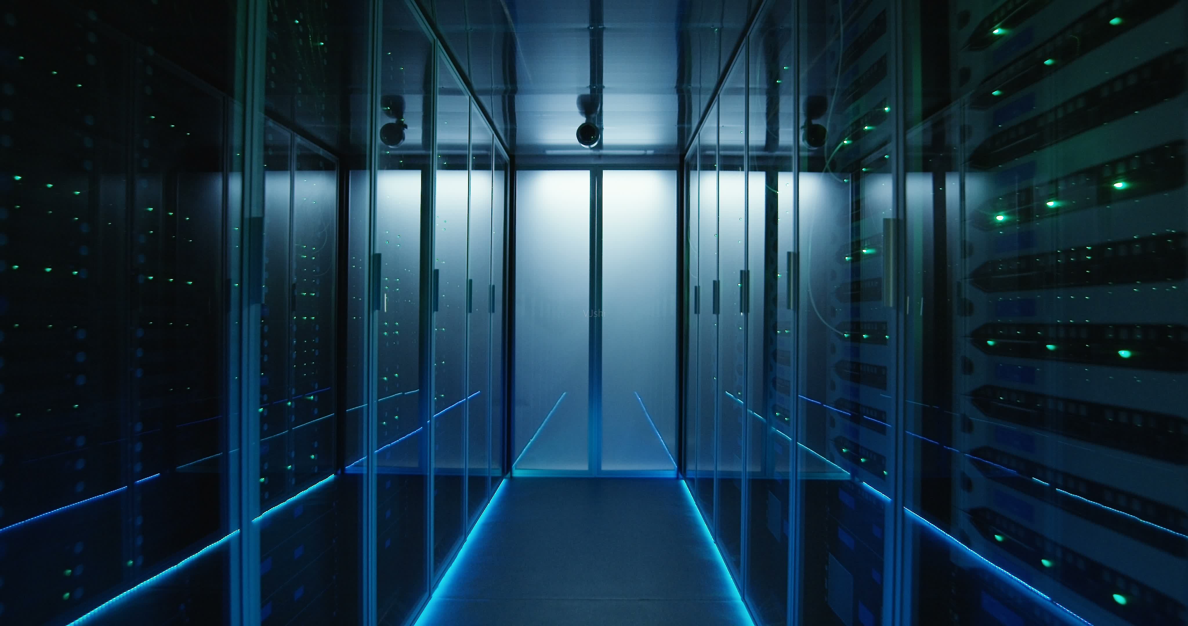 6177a64f2c75d.jpg 越南服務(wù)器機房.jpg