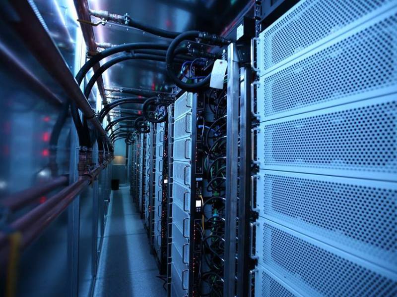 61822f3980e72.jpg 香港服務器.jpg