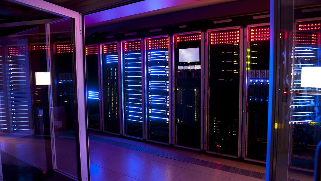 6184d0f1e7ad5.jpg 服務器工作原理.jpg