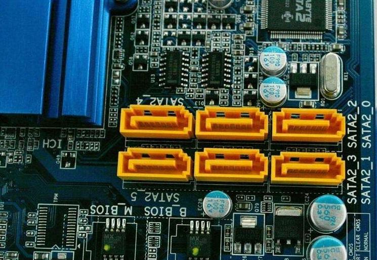 6184d688b4b2f.jpg SATA驅動器.jpg