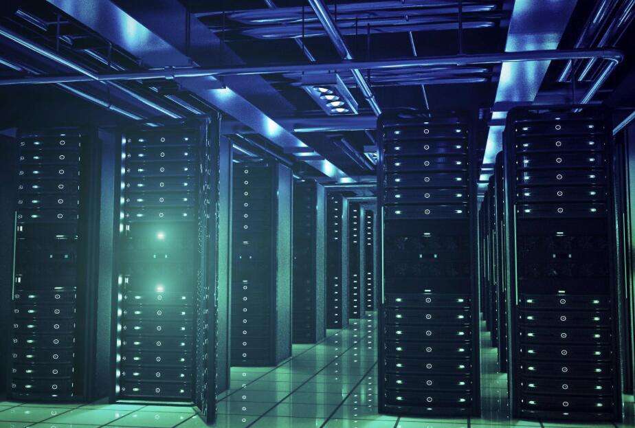 61a46de9a090f.jpg 香港服務器.jpg